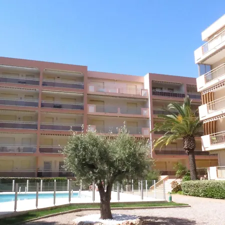 Apartment 2 Pieces Climatise, Piscine, Centre-ville, Parking Prive, Animal Accepte, - Fr-1-780-18 Sainte-Maxime
