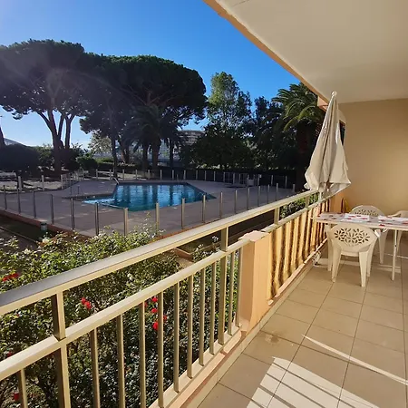 2 Pieces Climatise, Piscine, Centre-ville, Parking Prive, Animal Accepte, - Fr-1-780-18